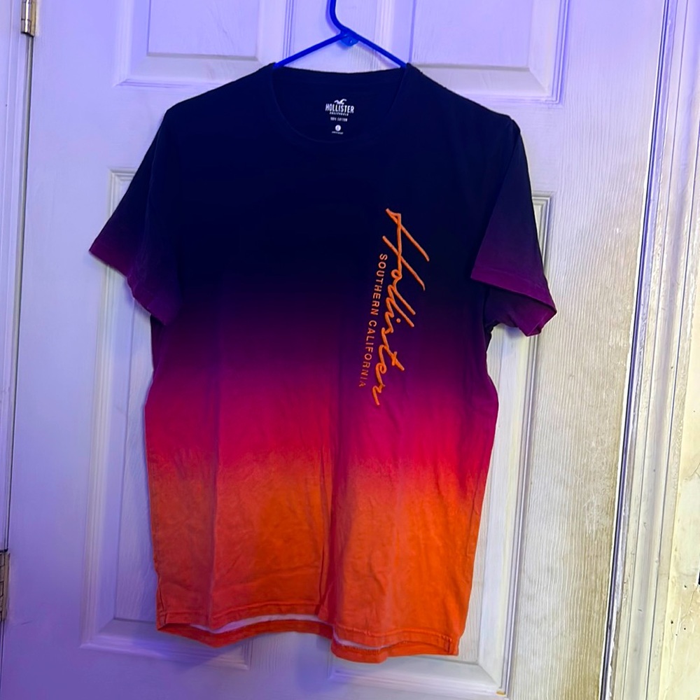 Hollister large sunset gradient shirt 👕